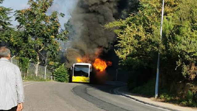 Beykoz'da korku dolu anlar ! İETT otobüsü alev aldı