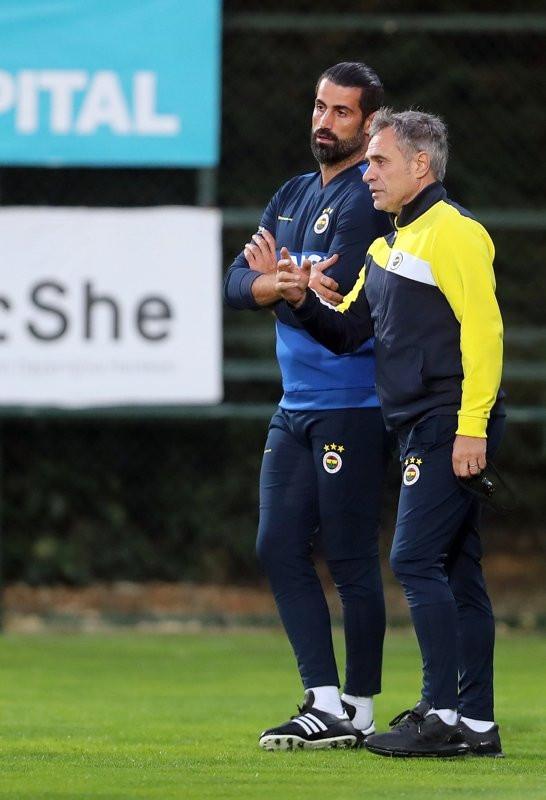 Fenerbahçe sürpriz transferi devre arasına bıraktı