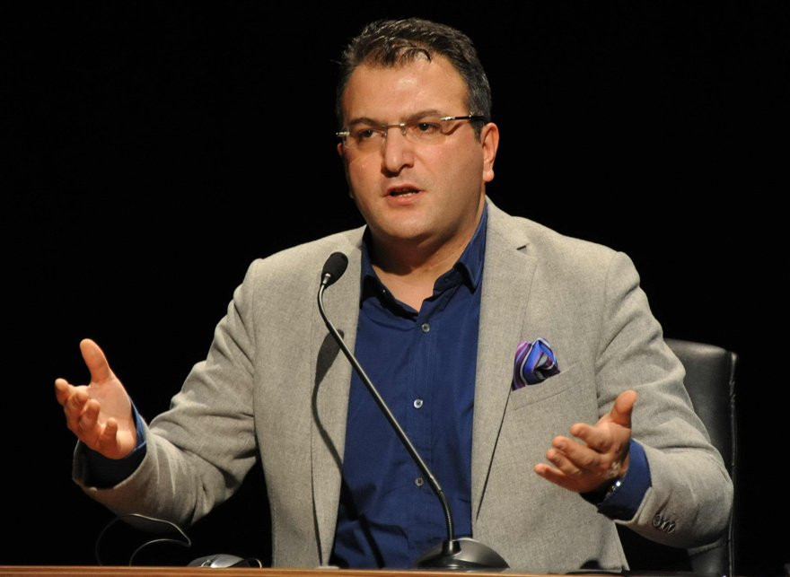 Cem Küçük’e kendi gazetesinden sansür