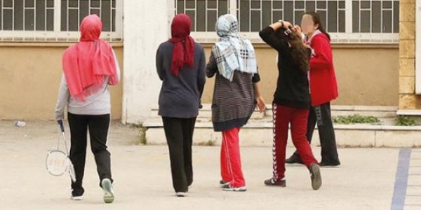 Danıştay’dan ortaokulda türban kararı