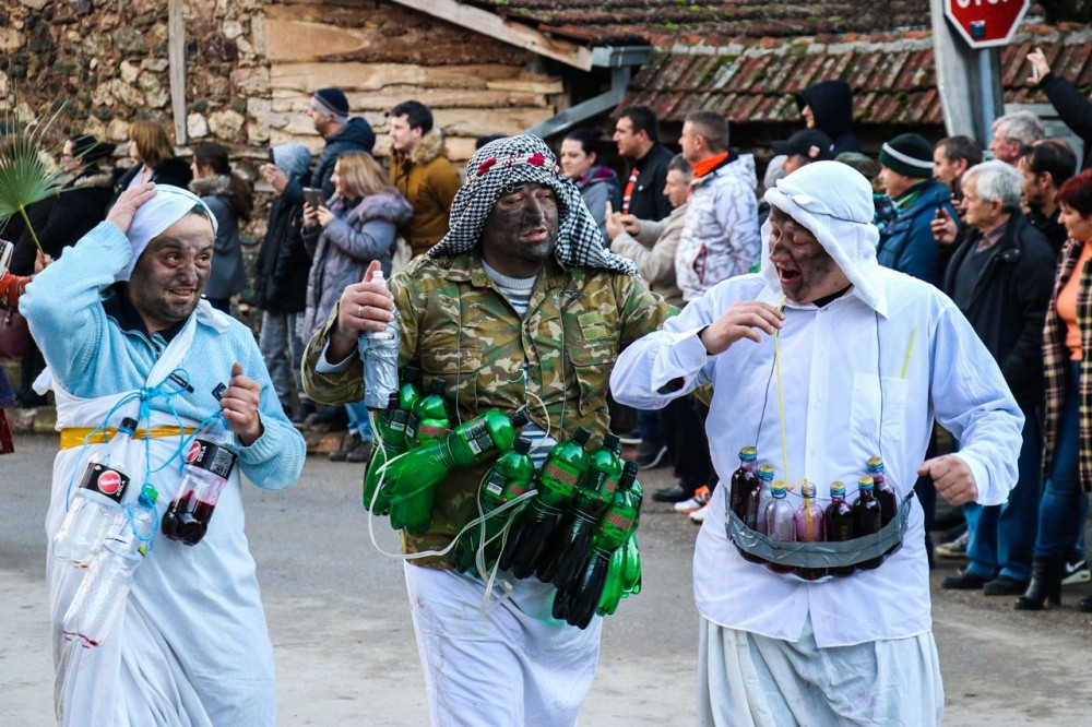 Kuzey Makedonya'da renkli karnaval...