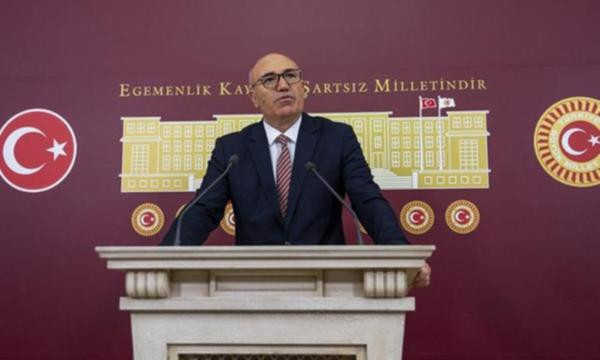 Erdoğan'a ''Bekarların düğünü Saray'da yapılsın'' teklifi