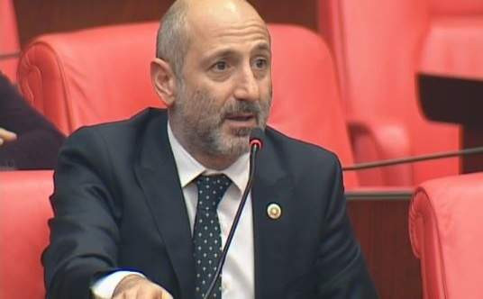 CHP'li Öztunç: ''O zaman sakalım yoktu, şimdi sakalım da var''