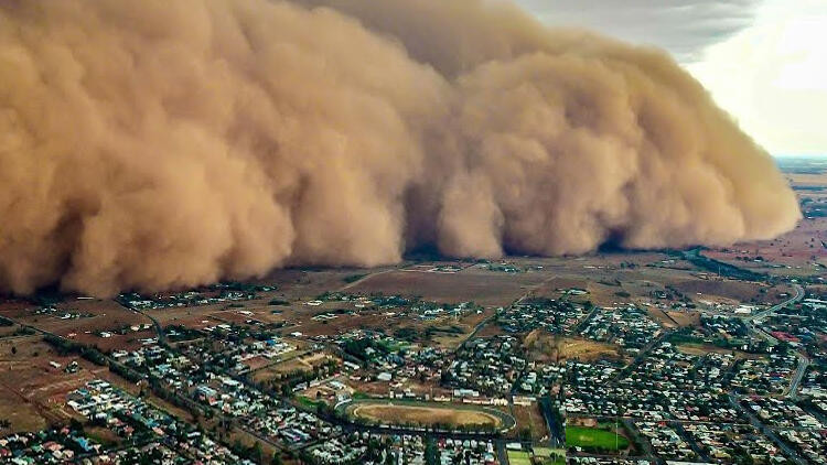 Avustralya'da kabus bitmiyor ! Gündüz geceye döndü