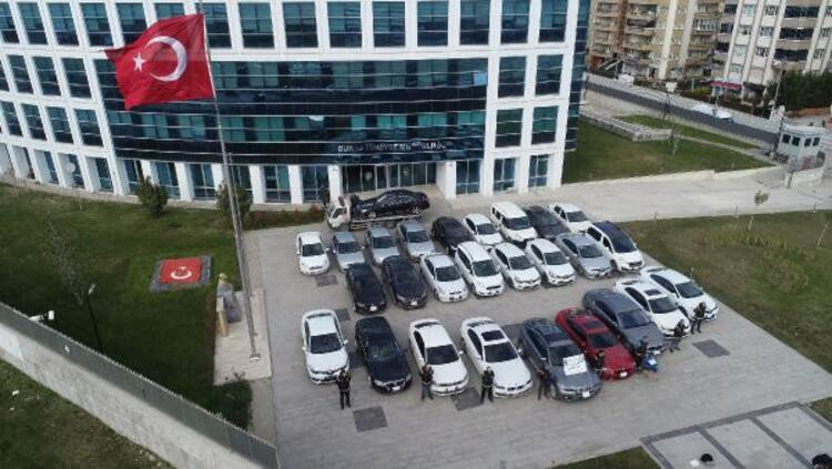 Çete çökertildi ! Emniyet'in bahçesi galeriye döndü