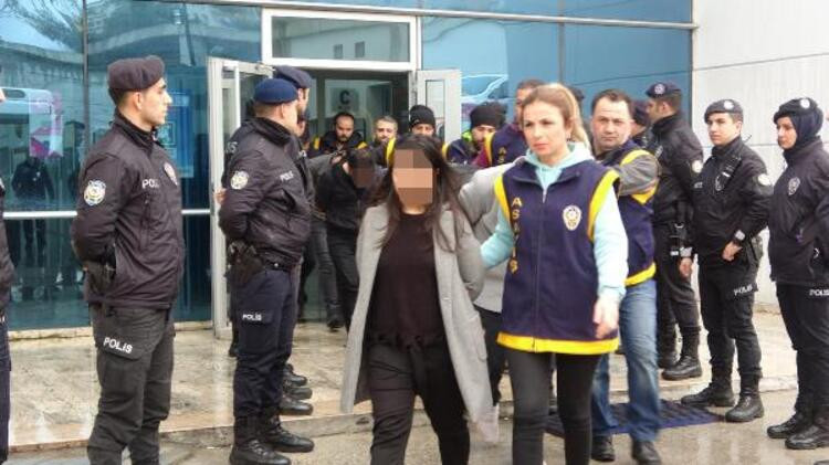 Çete çökertildi ! Emniyet'in bahçesi galeriye döndü