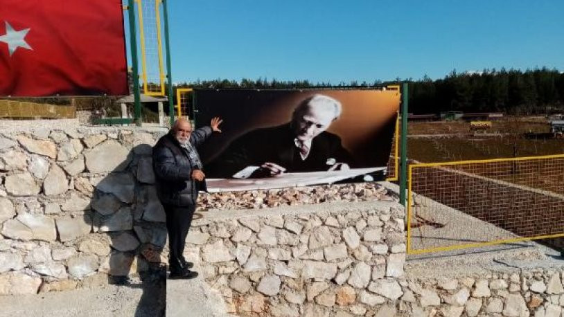 Elleriniz kırılsın ! Atatürk portresine çirkin saldırı!