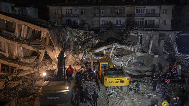 Elazığ depreminde son durum: 39 kişi hayatını kaybetti