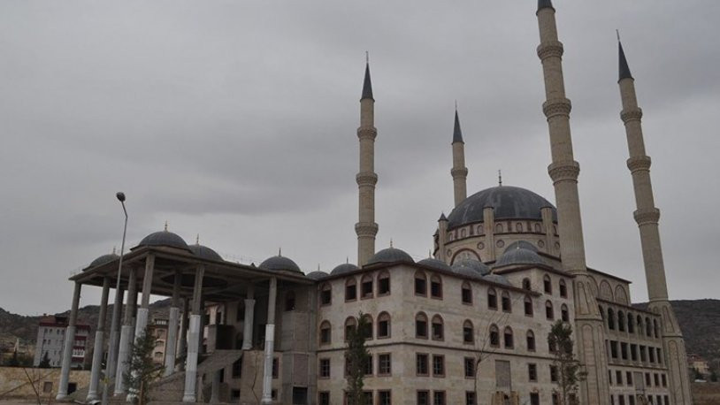Diyanet'e yarım milyonluk kıyak!