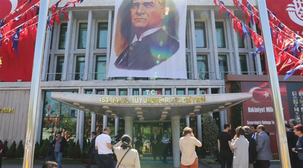 İBB’den öğrencilere yeni müjde: Burs için not ortalaması düşürüldü!