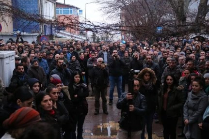 Cinsel istismar görüntüleri ilçeyi ayağa kaldırdı !