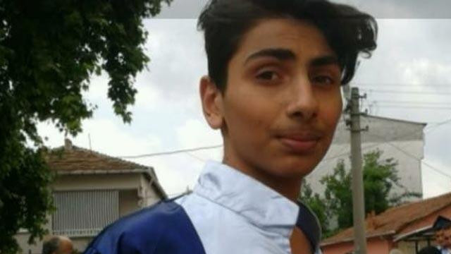 1 yıldır kanser tedavisi gören 16 yaşındaki Emir hayatını kaybetti