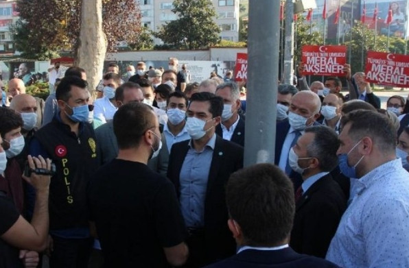 İYİ Partililere polis engeli