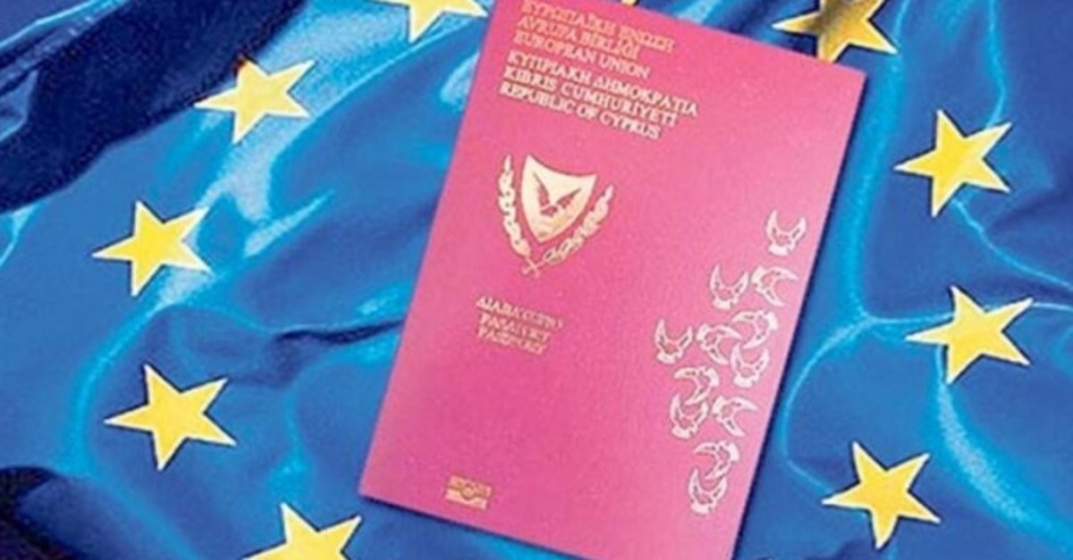 Güney Kıbrıs'ta pasaport skandalı! İşin içinden Meclis Başkanı çıktı