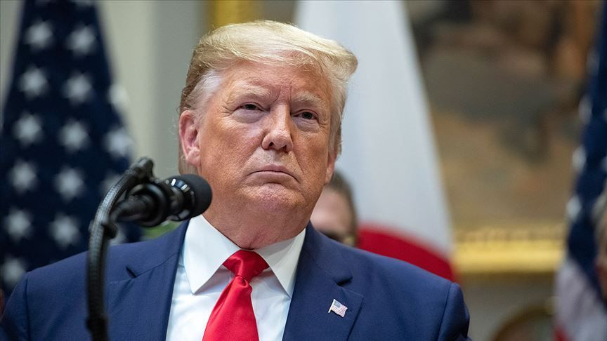 Trump: ''Lütfen beni sever misiniz?''
