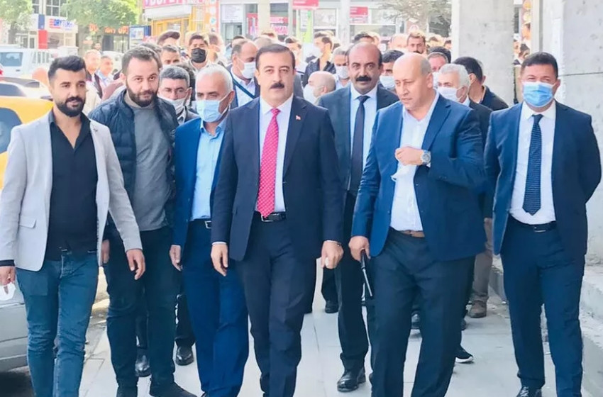 Hakkarili aşiret AK Parti'ye katıldı
