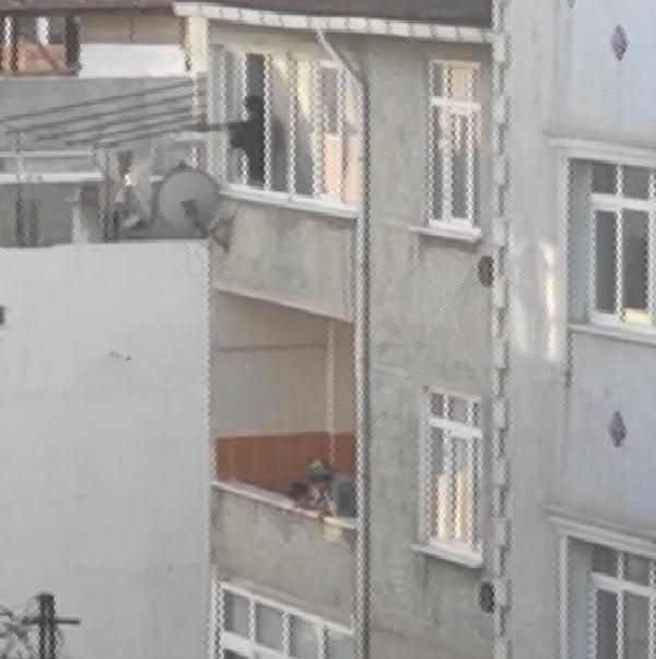 Avcılar'da komşu dehşeti!