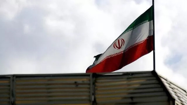 İran, silah ambargosunun kaldırıldığını duyurdu