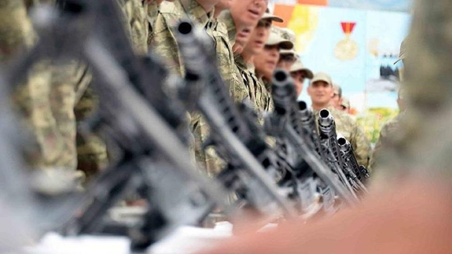 Yasa değişti, yarım milyon genç bir anda asker kaçağı oldu