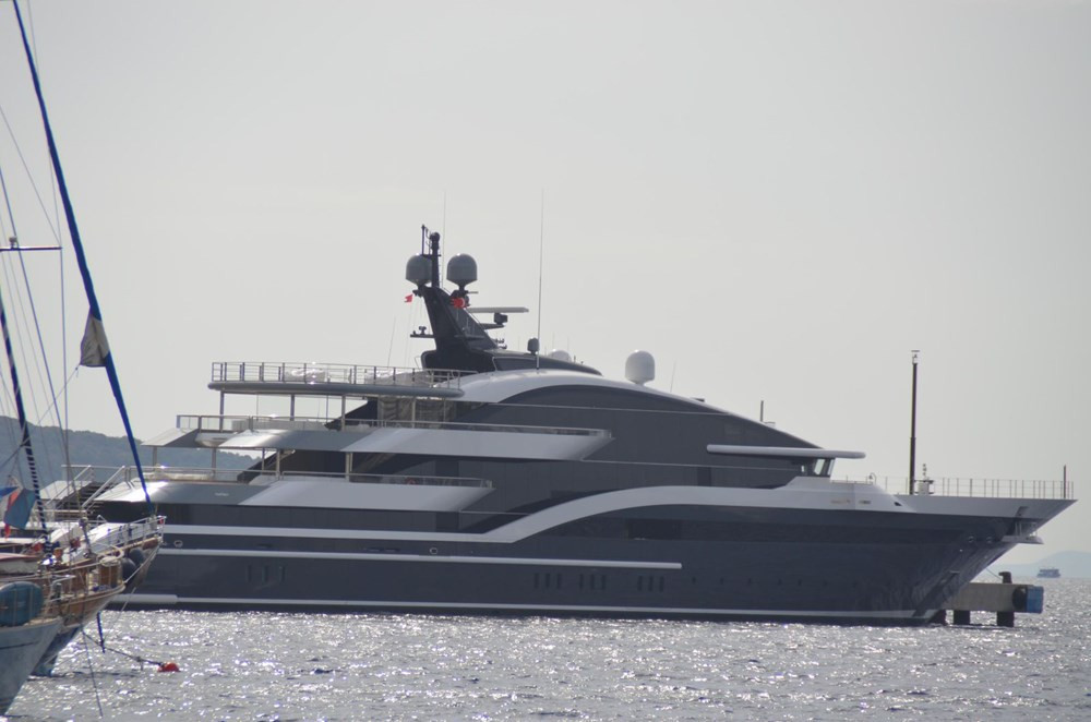 Bodrum'a gelen lüks yat 450 bin lira bıraktı