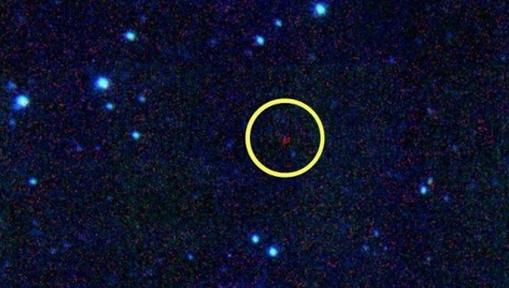 Ünlü astrofizikçi tarih verip uyardı: Dünya'ya göktaşı çarpabilir