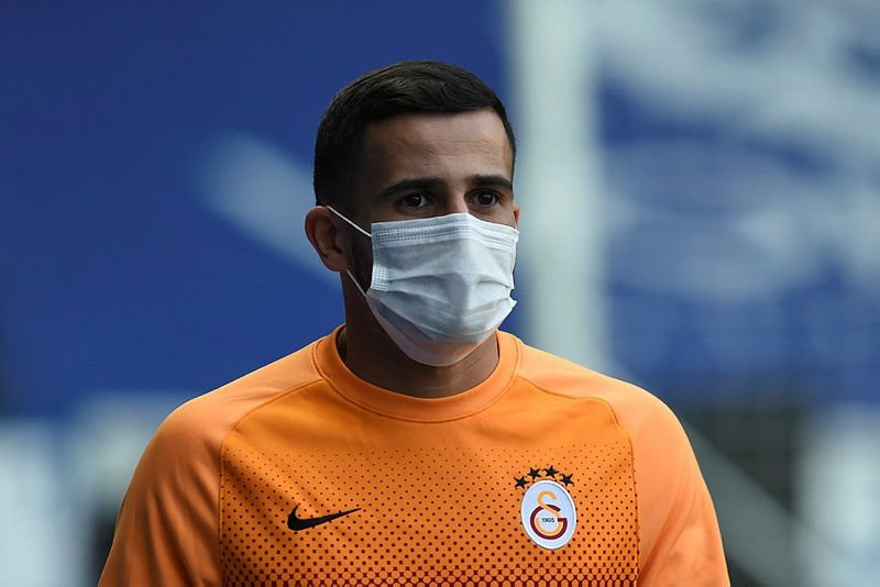 Galatasaray'da kadroya alınmayan yıldız kriz çıkardı!