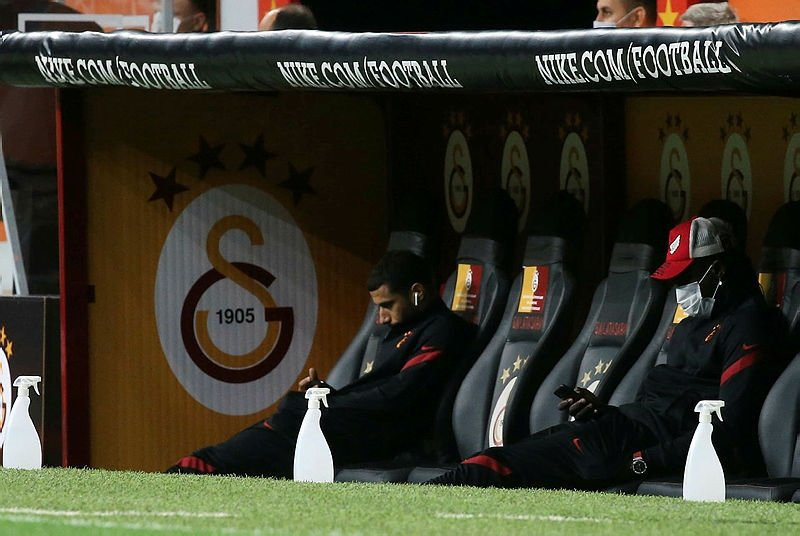 Younes Belhanda bunu da yaptı