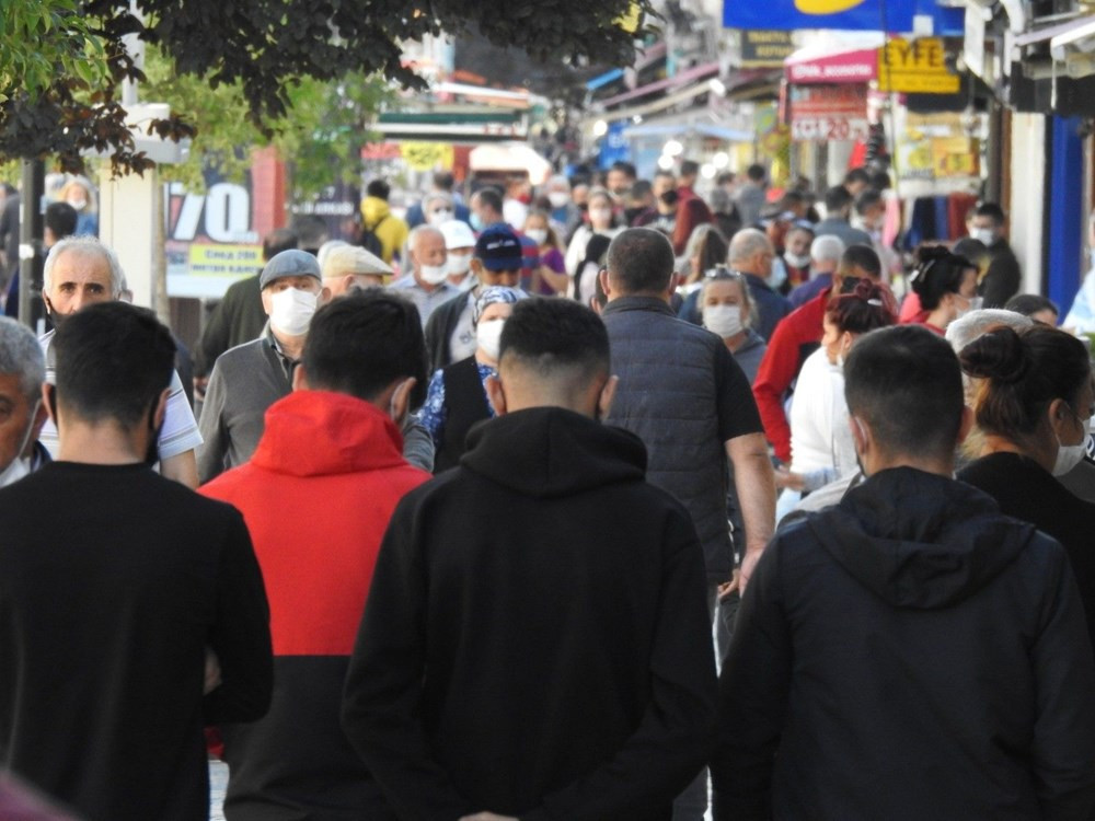 TL eridikçe daha kalabalık geliyorlar! Burası Edirne!