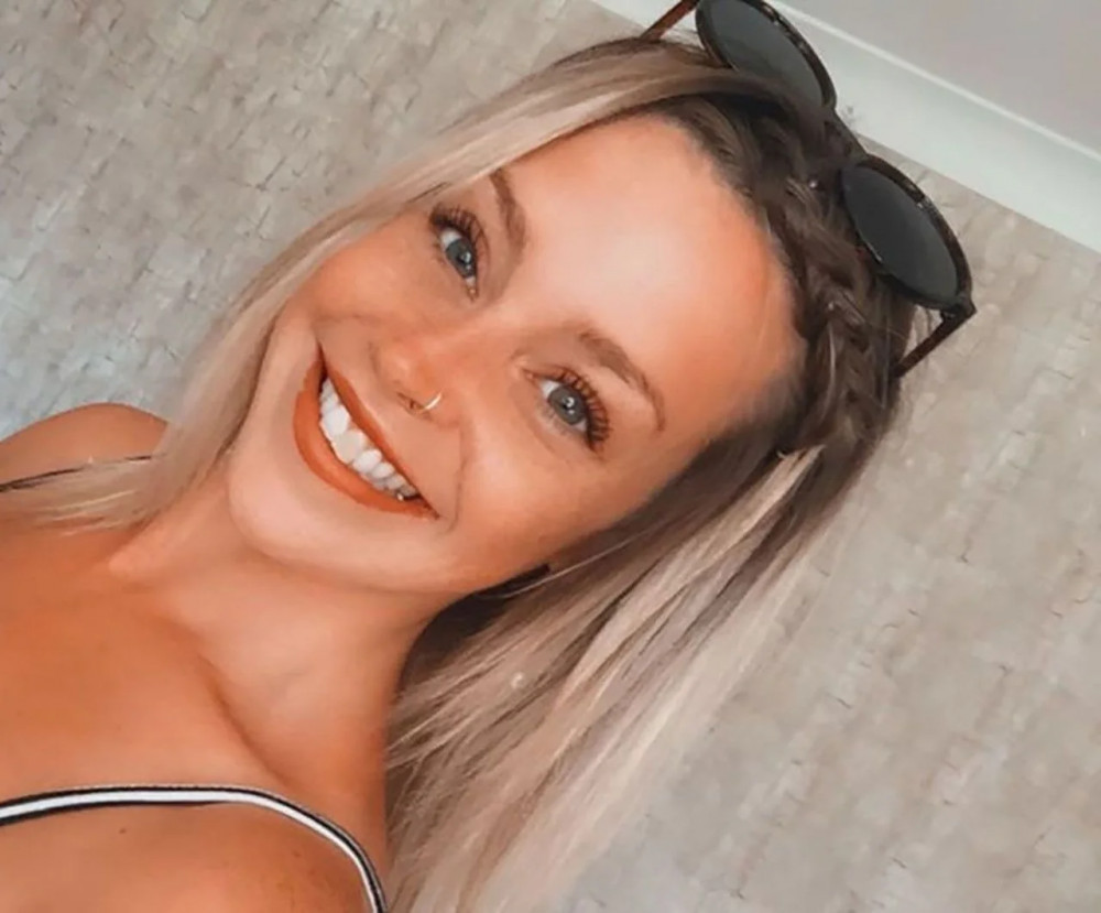 Eski sevgilisinden intikam almak için çırılçıplak fotoğrafını paylaştı!
