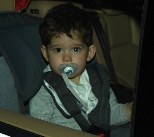 Fahriye Evcen Karan bebek ile yakalandı