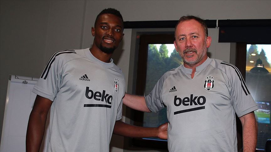 Beşiktaş'ta Mensah krizi!
