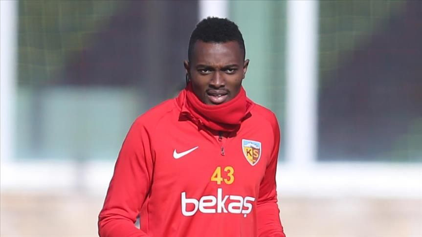 Beşiktaş'ta Mensah krizi!