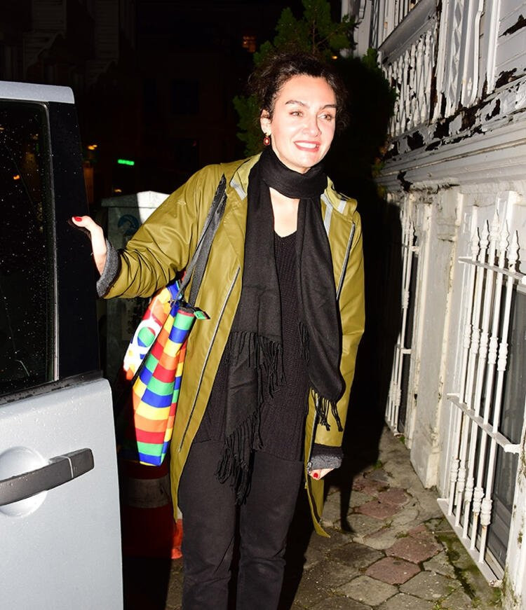Birce Akalay’dan tek kelimelik evlilik açıklaması