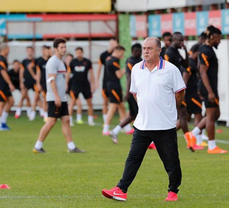 Galatasaray'dan Fenerbahçe'ye tarihi çalım