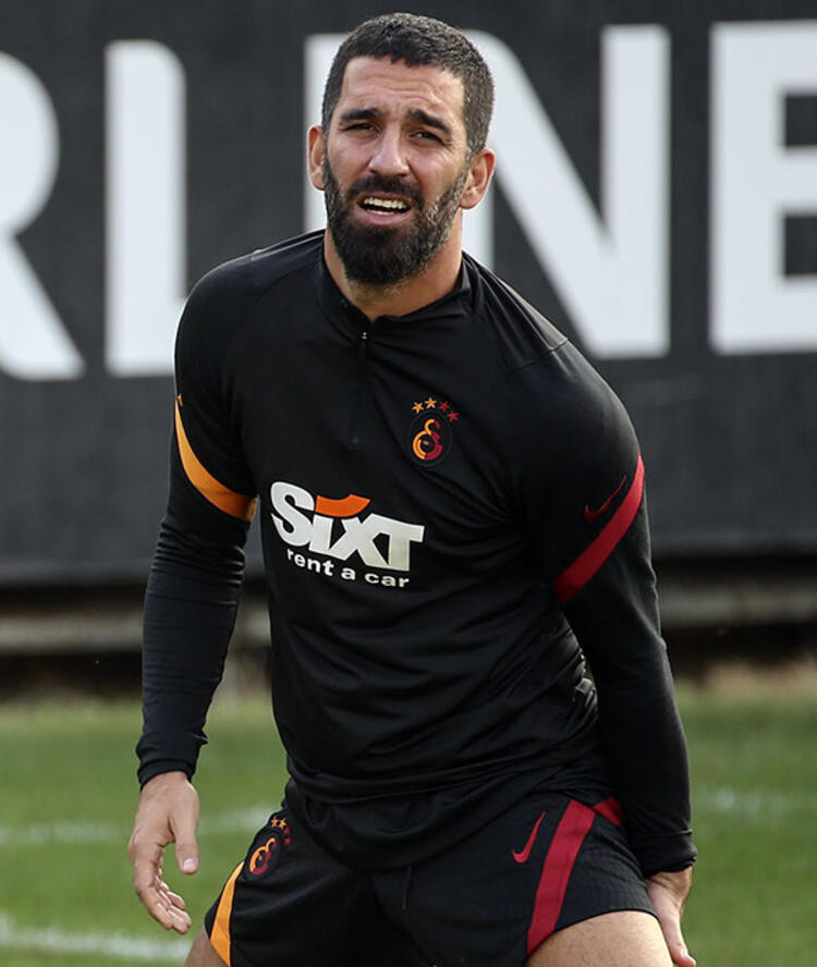 Arda Turan'a 103 bin liralık haciz şoku!