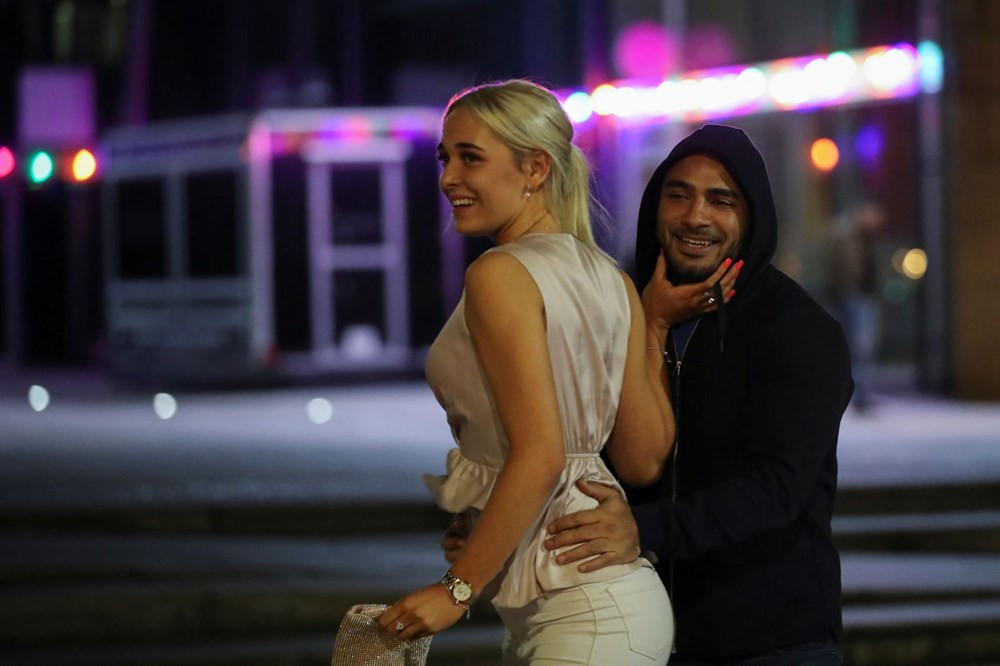 Karantina öncesi eğlence mekanları dolup taştı