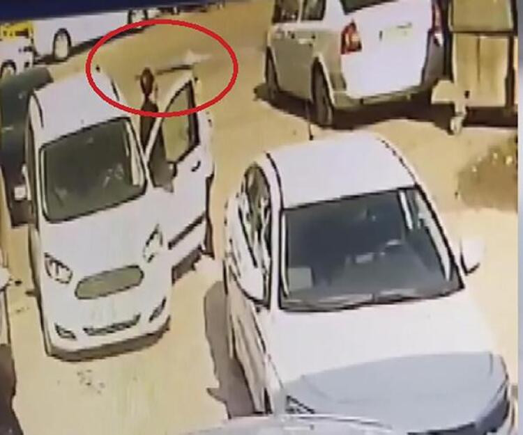 Kamyonetteki oksijen tüpleri füze gibi fırladı!