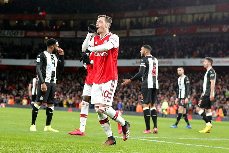 Mesut Özil için 4 seçenek var