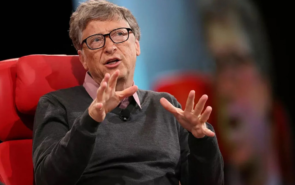 Bill Gates koronavirüs aşısı için tarih verip favori aşı çalışmasını açıkladı