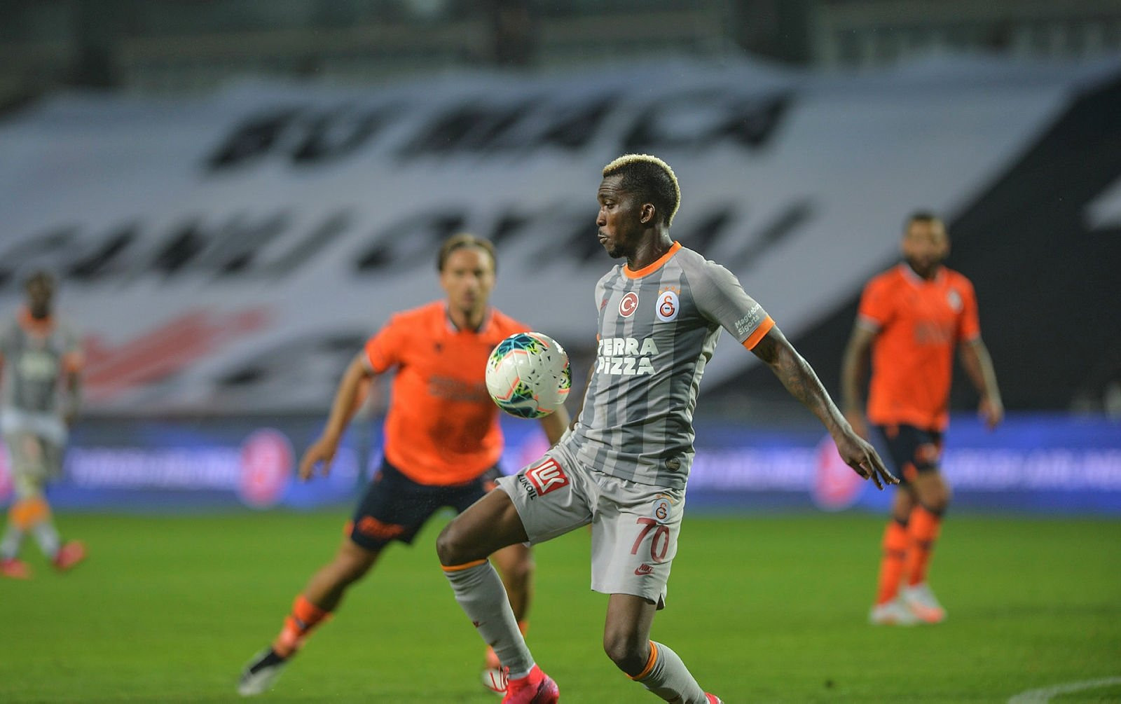 Galatasaray'da ocak ayı operasyonu belli oldu!