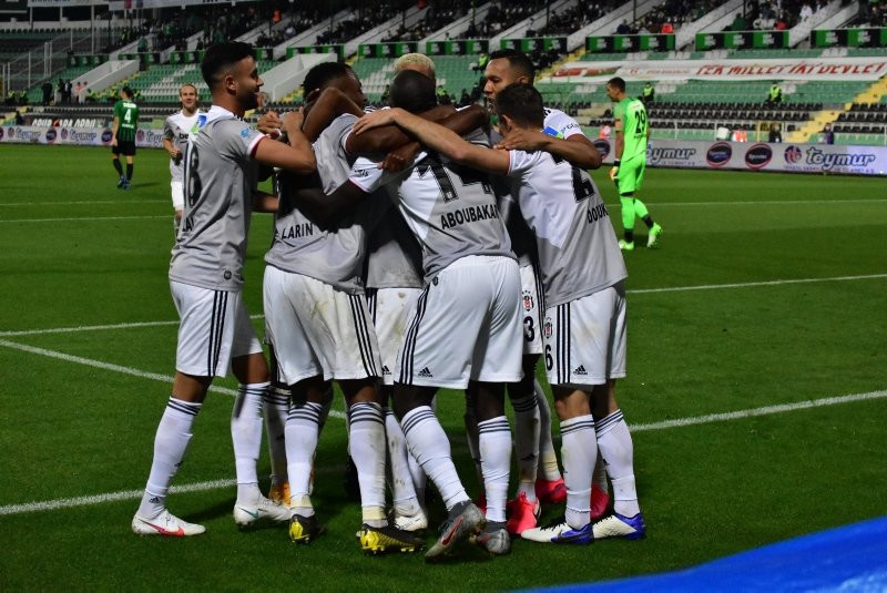 Beşiktaş ve Galatasaray arasında yılın takası!