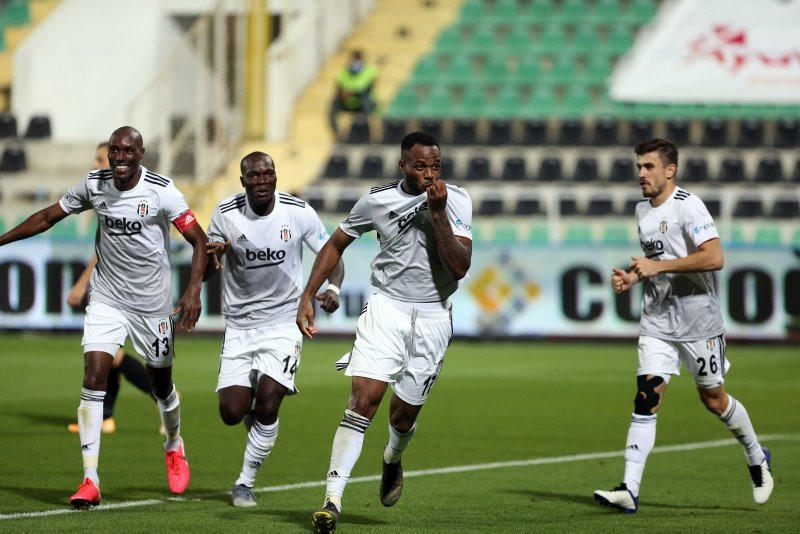 Beşiktaş ve Galatasaray arasında yılın takası!