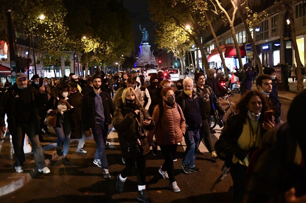 Fransa'da ''Macron istifa'' sesleri! Binlerce kişi sokağa indi