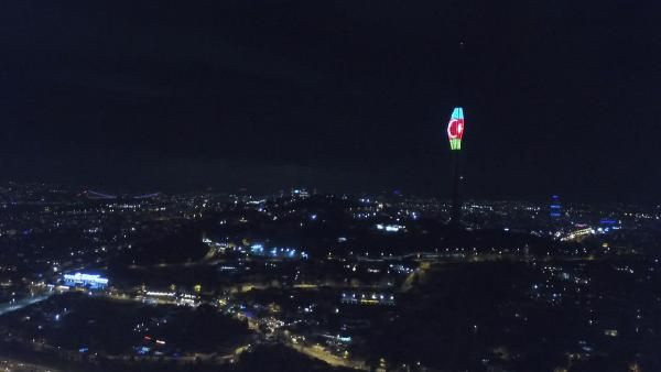 Çamlıca Kulesi'nde ''Cumhuriyet'' temalı ışık şöleni