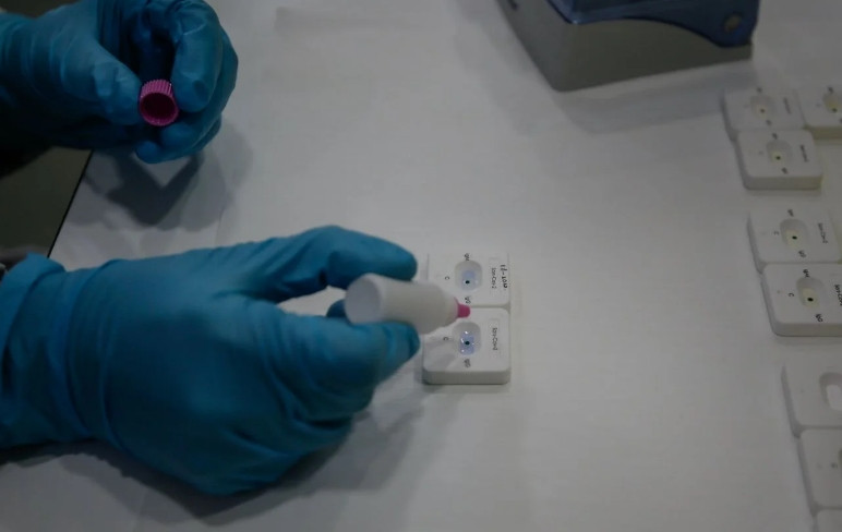 PCR testini pozitiften negatife çevirebilen bir şebeke iddiası!