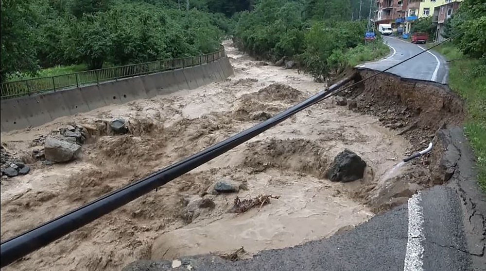 Karadeniz'de sel ve heyelan alarmı!