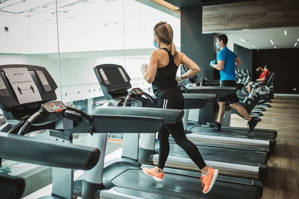 Çarpıcı araştırma! Koronavirüs spor salonlarından yayılıyor mu?