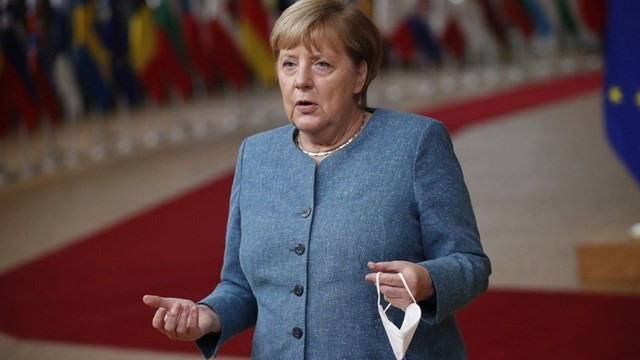 Merkel'den Dağlık Karabağ'da ''çatışmaların durdurulması'' çağrısı