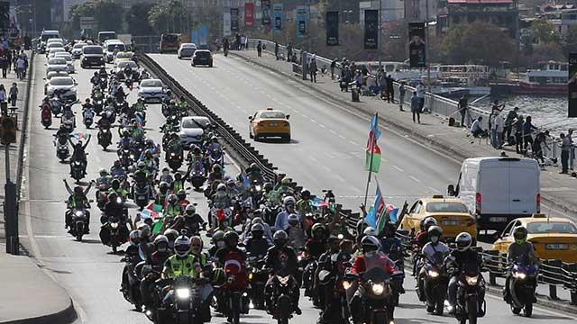 İstanbul'da motosikletlilerden Azerbaycan'a destek