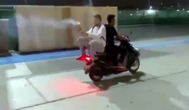 İstanbul'da skandal görüntüler! Havai fişekli motosikletli magandalar!